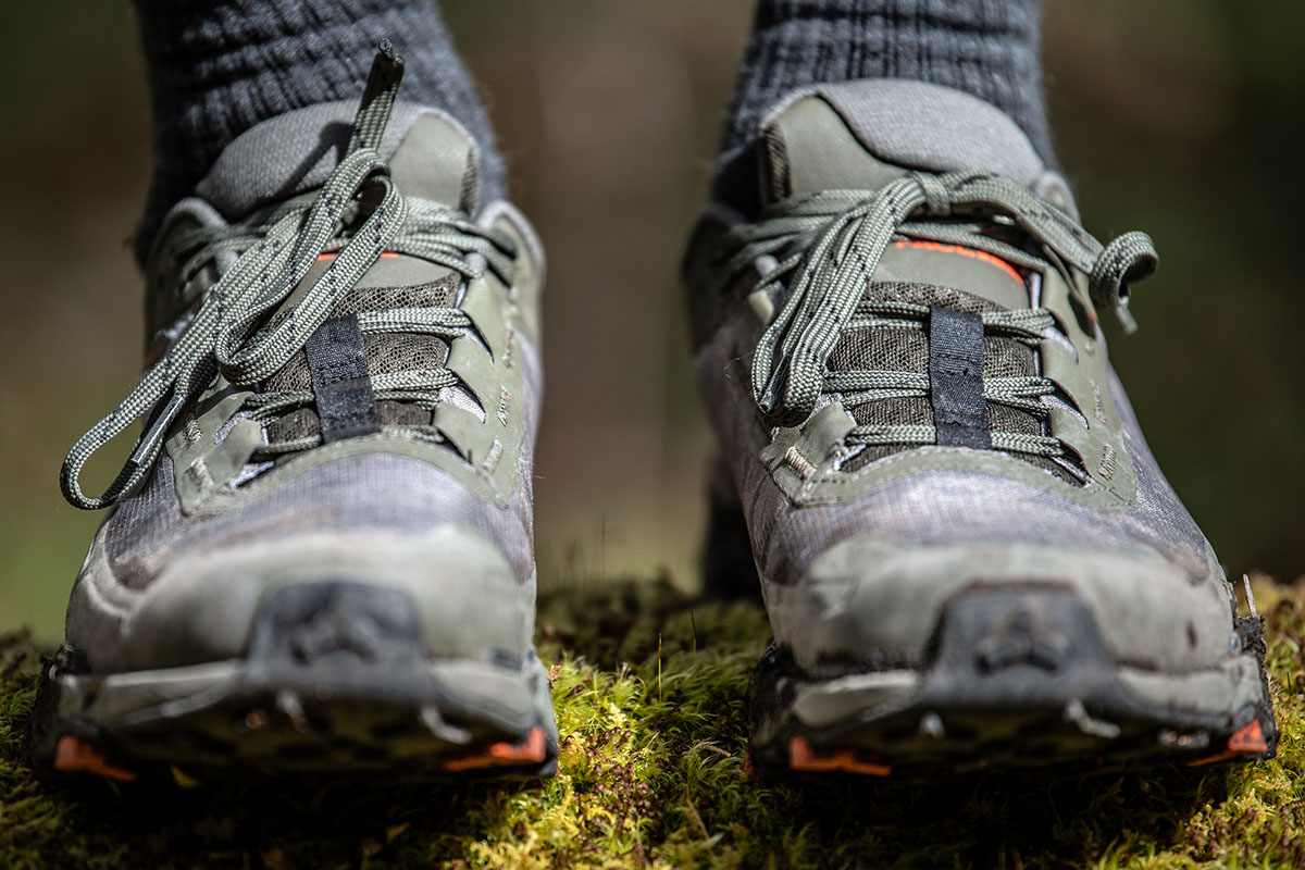 The North Face Vectiv Exploris hiking shoe (front of shoes)